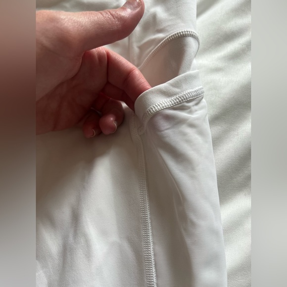 LULULEMON White/Mesh Lightweight Quick Dry Leggings Size 8 - Picture 8 of 8